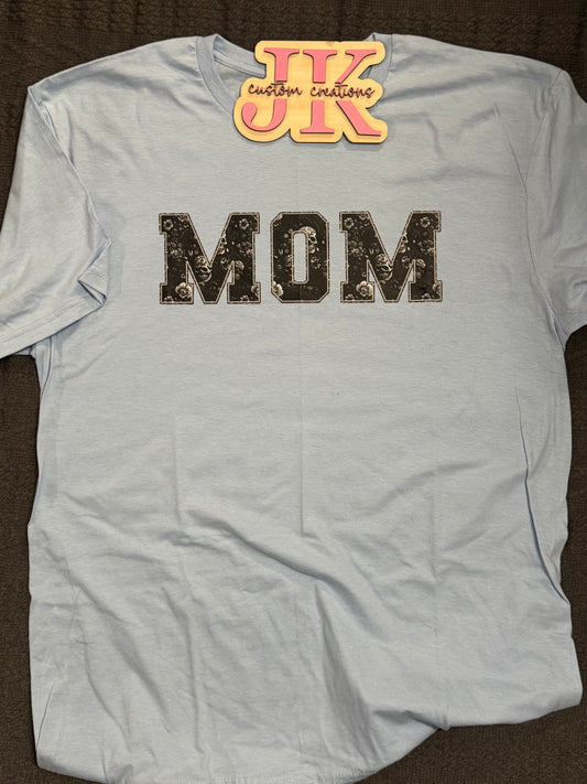 Skull Mom with Glitter Outline